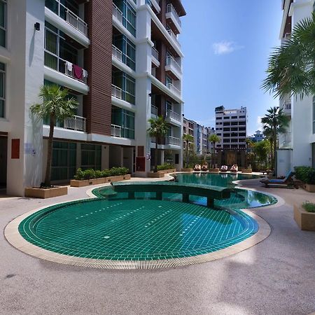 Icheck Inn Residences Patong Esterno foto