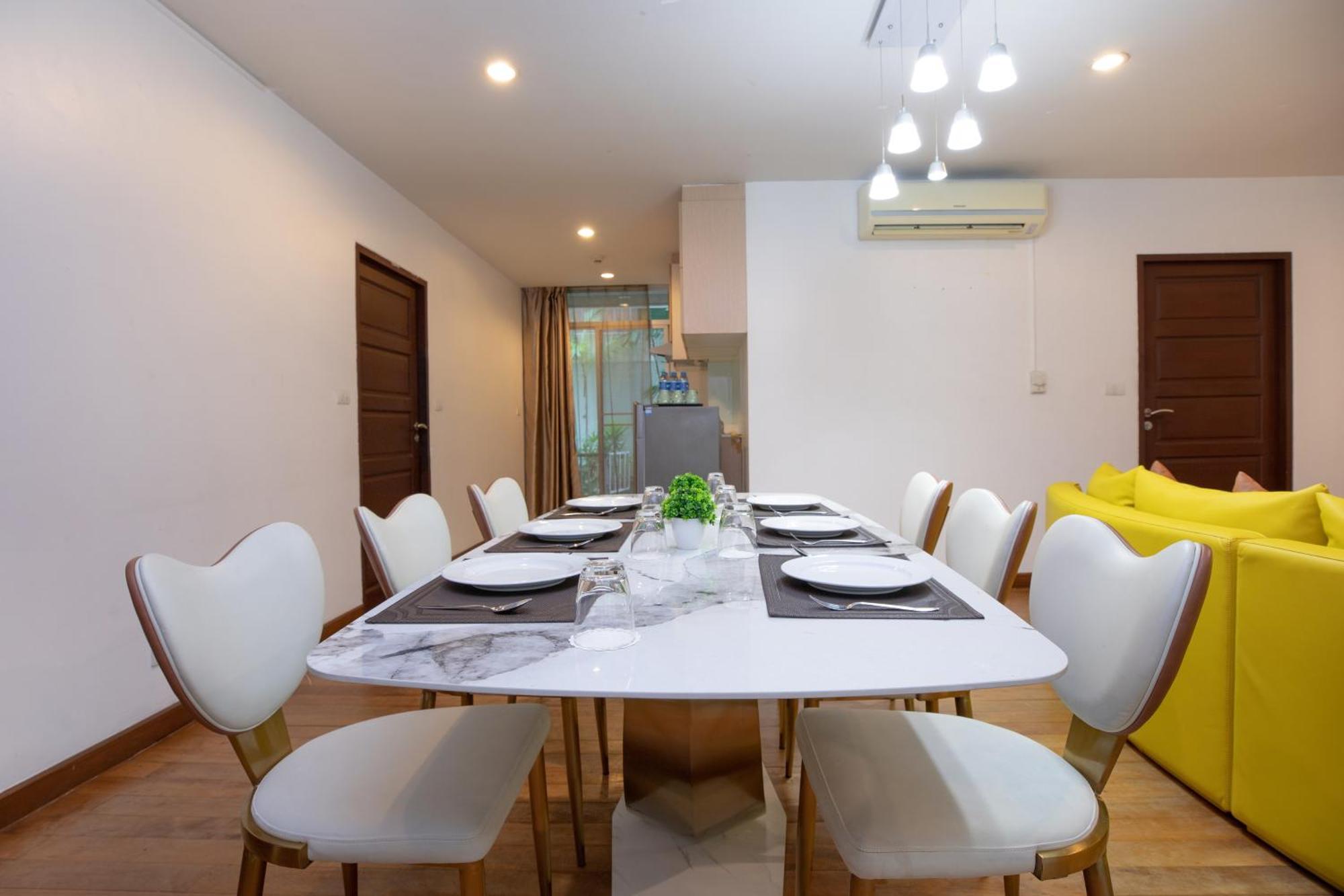 Icheck Inn Residences Patong Esterno foto