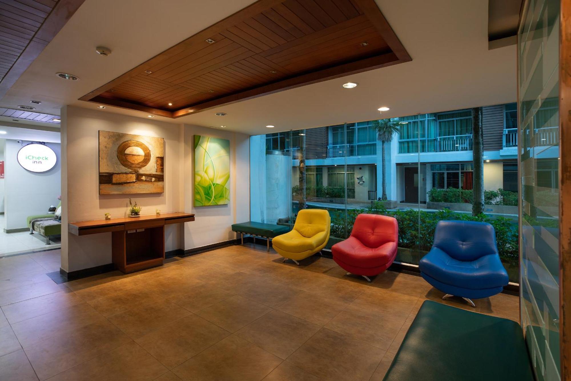 Icheck Inn Residences Patong Esterno foto